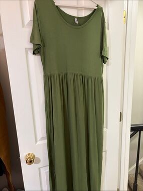 Olive Green Maxi Dress with Short Sleeves extra long for tall women! 2XL